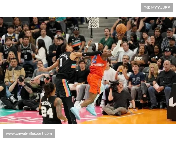 爵士打出11-2攻势锁定胜局，马刺末节进攻断电